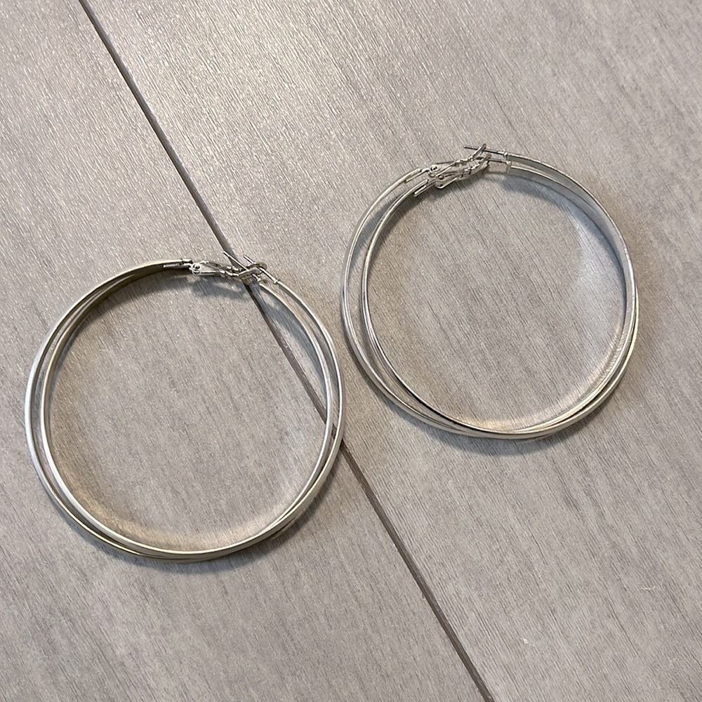 Set Large Hoop Earrings in Brushed Silver and Solid Silver - Picture 1 of 5
